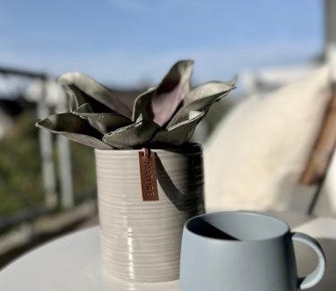Gemarkung Barmen Apartment | TIMELESS APARTMENT: FREE PARKING + BALCONY