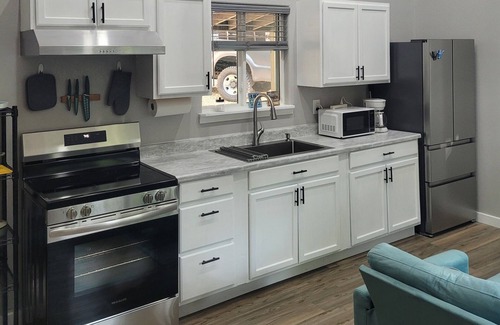 Protem Cabin | Timeless by Shacks on the Shoals