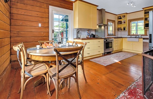 Waipu House | Timeless Retreat, an iconic landmark steeped in history, opposite Waipu Caves!