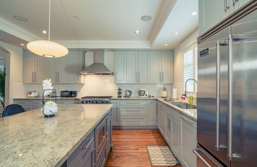 Dunbar House | Timeless Retreat Close to Central Vancouvern