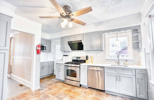 Kearny House | Timeless Terrace on Wilkinson #42171