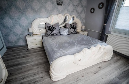 Waldbrunn Apartment | Timeout Royal