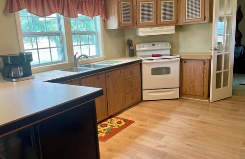 Vienna House | Times Past Ranch House with Ramp and Kid/Pet Friendly