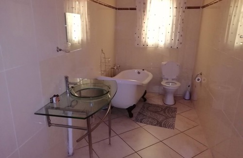 Vryburg Bed & Breakfast | Times Premier Lodge