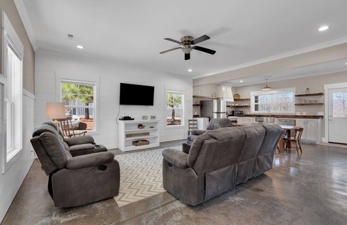 Winchester Other | Tims Ford Lake! Modern farmhouse right across street from State Park