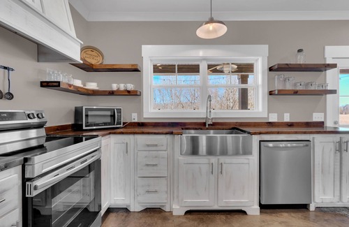 Winchester Other | Tims Ford Lake! Modern farmhouse right across street from State Park