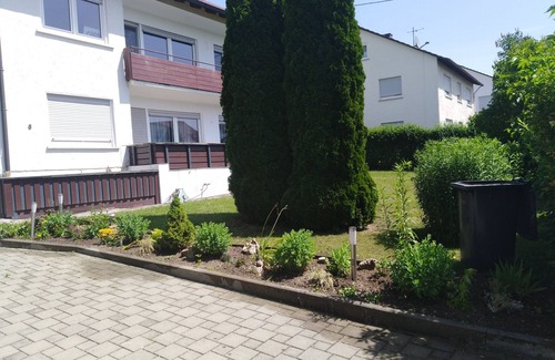 Langenau Apartment | Tina "s holiday apartment/craftsman accommodation/fitter accommodation/long term rental