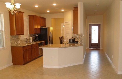 Clodine House | Tindarey Family Home 3 Bedrooms, 2 Bathrooms and 2 cars garage; 1600 Sq. Ft