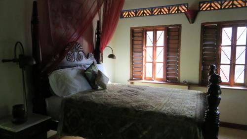 West End House | Tingalaya's Retreat