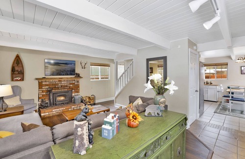 Peter Pan Cabin | Tinker Bell Gambrel Retreat Cabin at Big Bear
