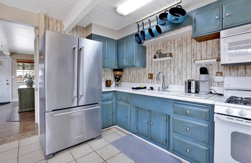 Peter Pan Cabin | Tinker Bell Gambrel Retreat Cabin at Big Bear