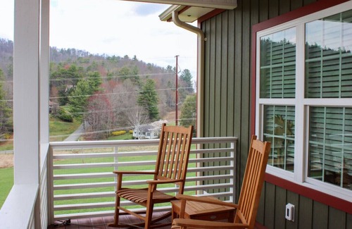 West Jefferson House | Tiny 2br Cabin w/View | Grill | Fire Pit #2