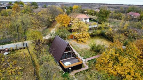 Varvoru de Jos Ski Chalet | Tiny A Frame