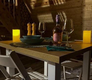 Varvoru de Jos Ski Chalet | Tiny A Frame