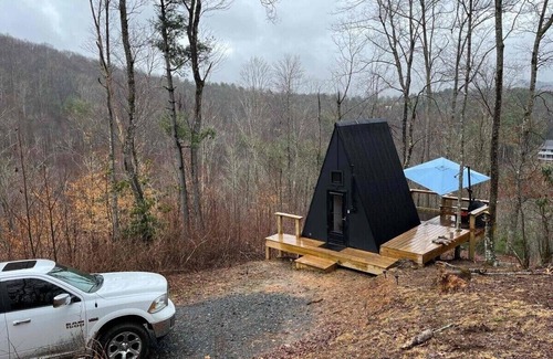 Fleetwood Cabin | Tiny AF: A-Frame: Creek + Views + Privacy!