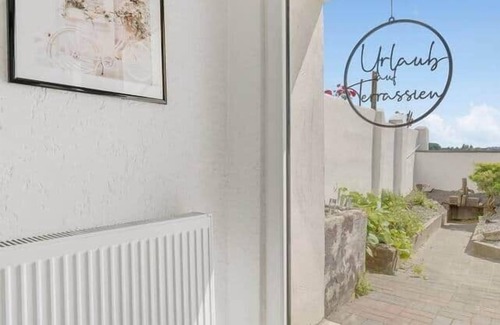 Neuwied Apartment | Tiny apartment with spacious terrace on the Rhine