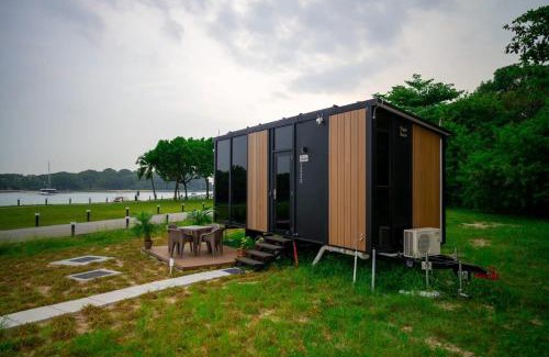 Singapore House | Tiny Away Escape at Lazarus - 2000