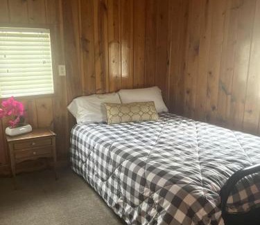 Rapid City House | Tiny Cabin with Beautiful Lake Views in Rapid City, South Dakota