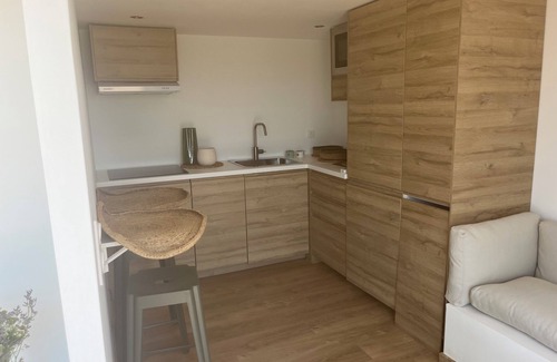 Saint-Pierre-de-Vassols Cabin | Tiny house with incredible view Absolute peace and romance