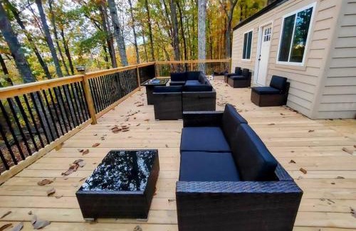 Ashley Oaks House | Tiny Home Big View
