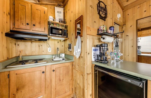 Mayhill Apartment | Tiny Home Cottage 6 Mi to James Ridge Lookout