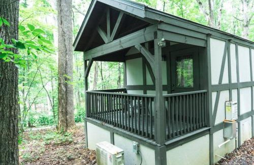 Sevierville House | Tiny Home Cottage Near the Smokies #1 Olga