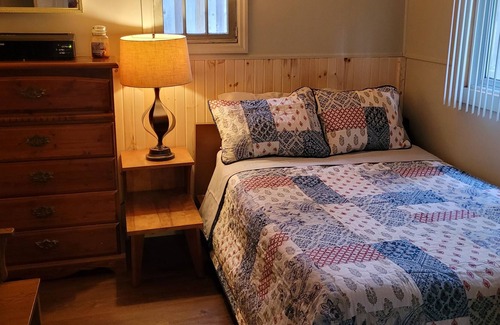 Norland Cottage | Tiny Home Cozy Cabin in Kawartha Lakes