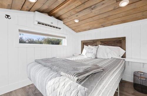 Lindsay House | Tiny Home | Lewis Ranch 1