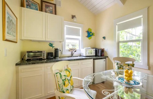 Tarpon River House | Tiny Home Oasis
