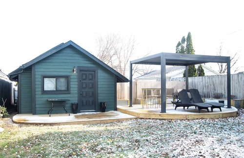 Kettering House | Tiny Home that's fit for a King