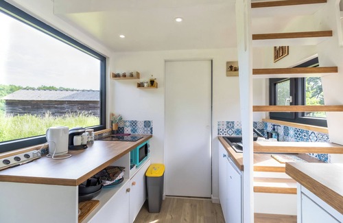Mazeyrolles House | Tiny House in Saint-Cernin-de-l'Herm – Shared Pool & Relaxing Stay for 4 Guests