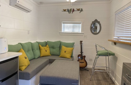 Superior Apartment | Tiny House (aka:treehouse) w/hot tub, views and walking distance to Main St
