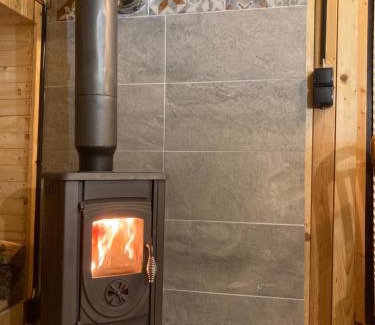 Oberbettingen House | Tiny House Anneliese Hunde okay