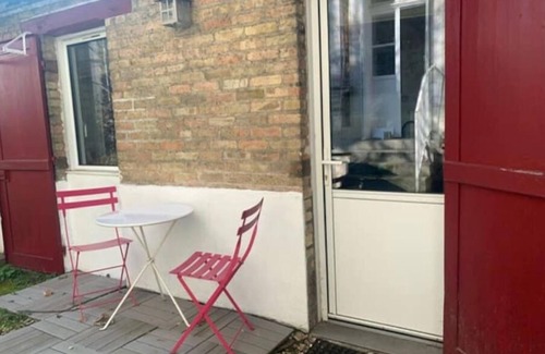 Le Chesnay Apartment | Tiny House Avec Terrasse