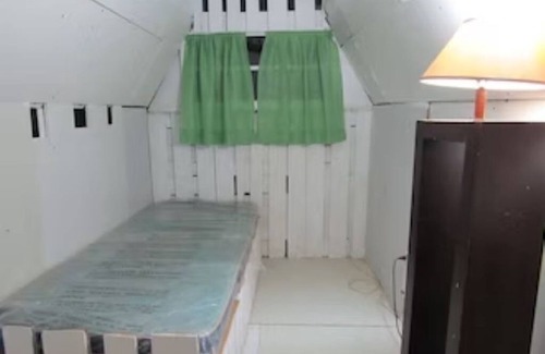 Oranjestad-West Cabin | Tiny House Cabins 2