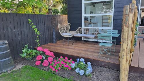 Oostzaan Apartment | Tiny house, close to Amsterdam and Zaanse schans