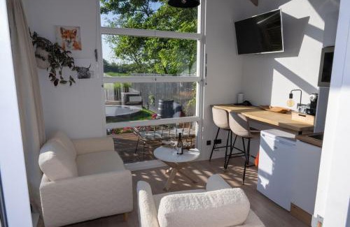 Oostzaan Apartment | Tiny house, close to Amsterdam and Zaanse schans