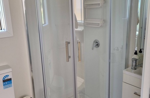Greymouth Apartment | Tiny house down by the beach