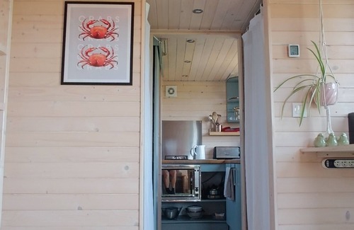Fierville-les-Mines Cabin | Tiny house du petit Manoir between land and sea