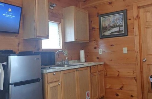 Spring City House | Tiny House Glamping at Watts Bar