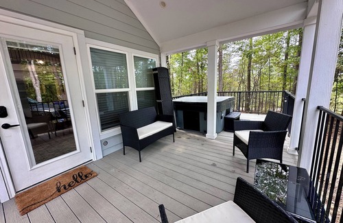 Mentone Cottage | Tiny House just minutes from the HEART of MENTONE