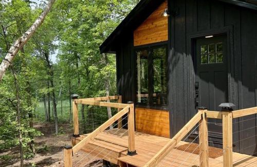 Ironton House | *Tiny House Luxury Getaway: Solo Stove, Adventure*