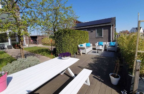 Zestienhoven Apartment | Tiny house near Rotterdam Airport