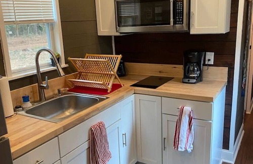 Nacogdoches Apartment | Tiny House Oasis: Nature Escape