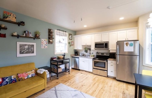 Stevens House | Tiny House on The Hill