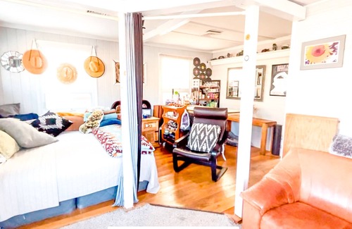 West Belmar House | Tiny House Surf Shack by the Beach - Bring your Pets!