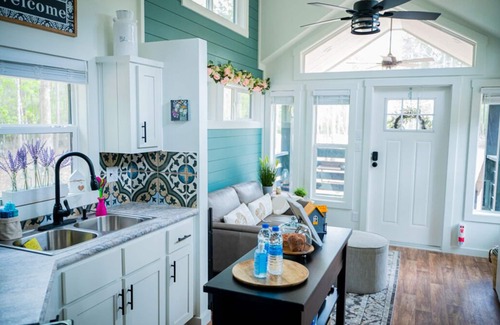Plantersville House | Tiny House w/loft by the Renaissance Festival