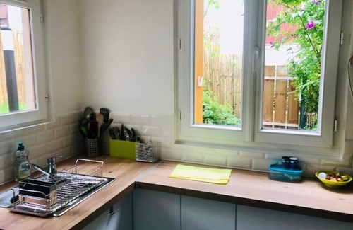 Picpus Apartment | Tiny house with garden