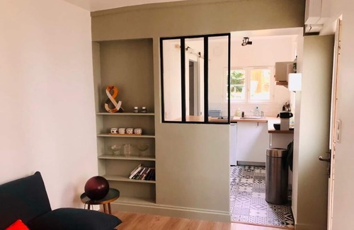 Picpus Apartment | Tiny house with garden