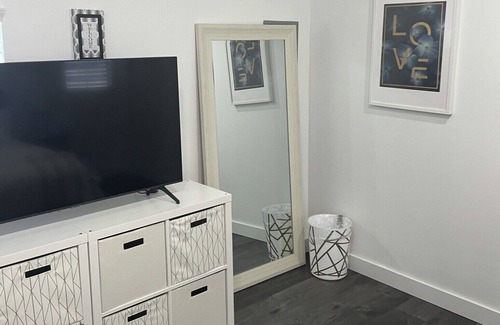 Miami Gardens House | TINY HOUSE WITH TERRACE
